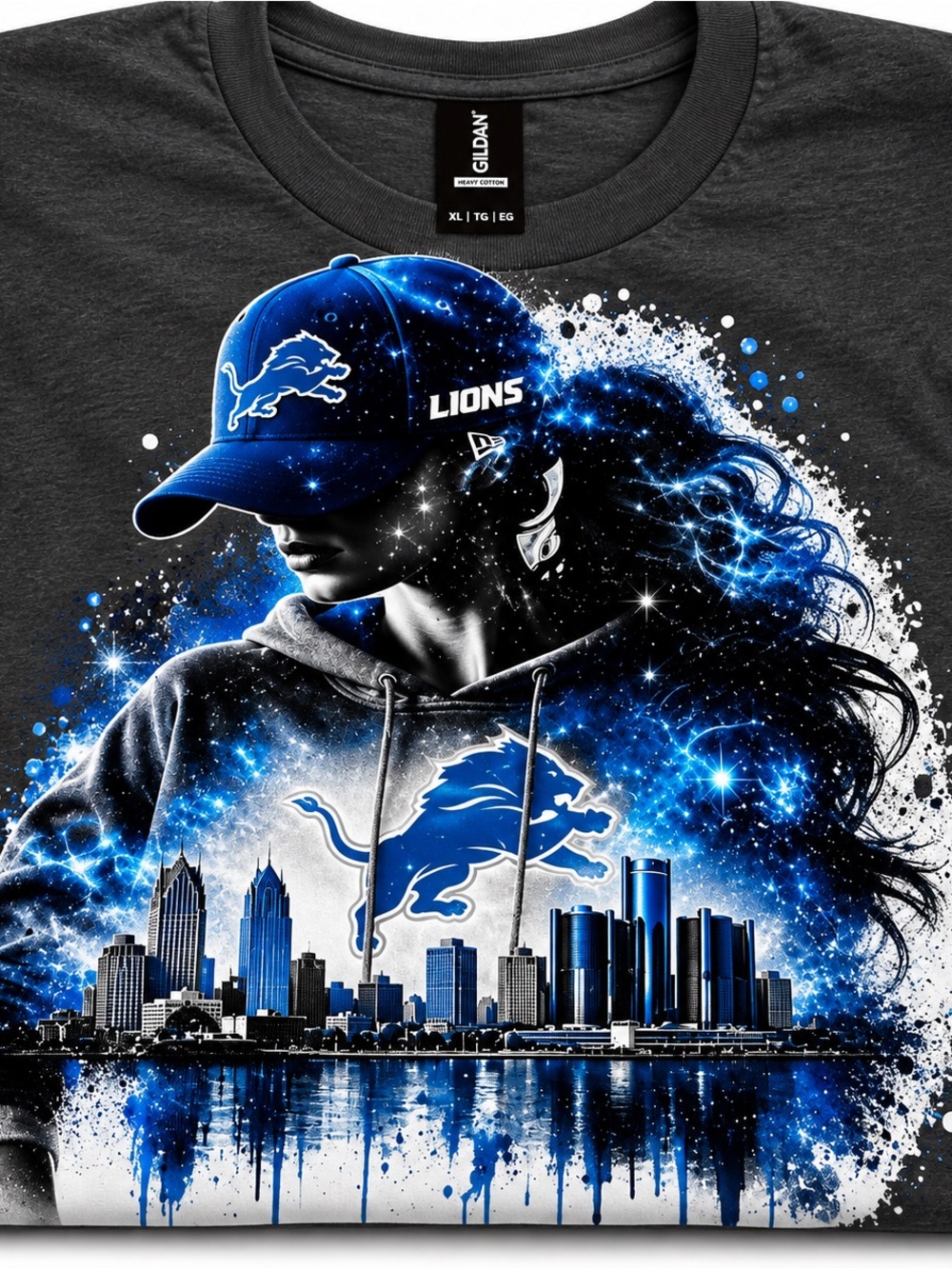 Detroit Lions Women's Black & Blue Graphic Tee by
